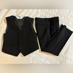Boys 4T H&M vest, 4-5yr H&M dress pants, and white Old Navy button-down BUNDLE